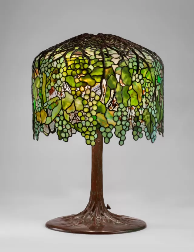 Tiffany grape deals lamp