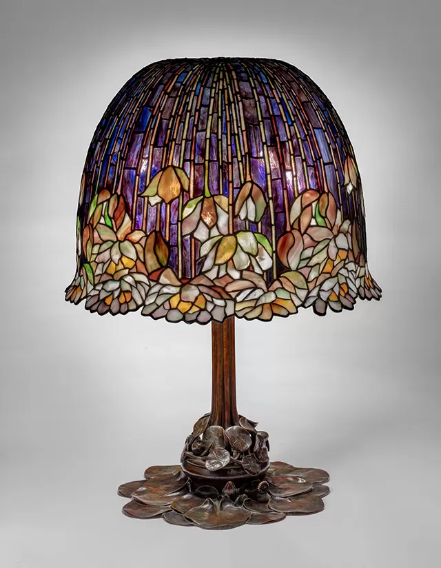 https://www.theneustadt.org/sites/default/files/styles/catalog_item/public/items/pond-lily-library-lamp_0.jpg.webp?itok=R3Yjrp7u